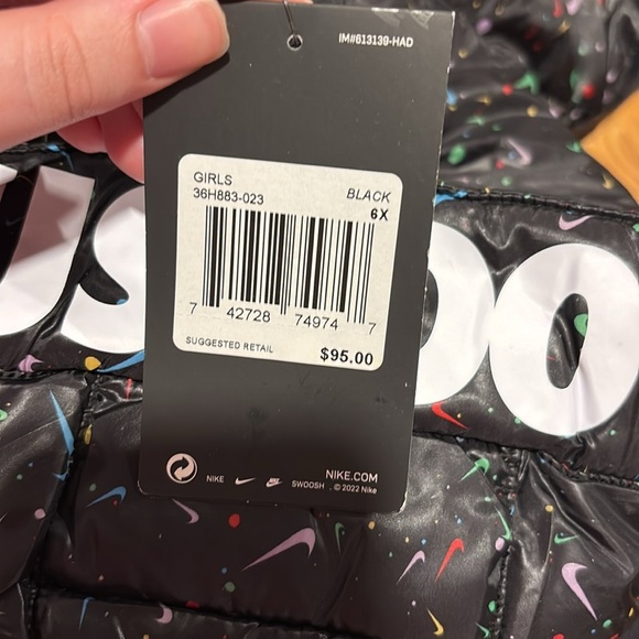 brand new girls nike jacket - Picture 4 of 5